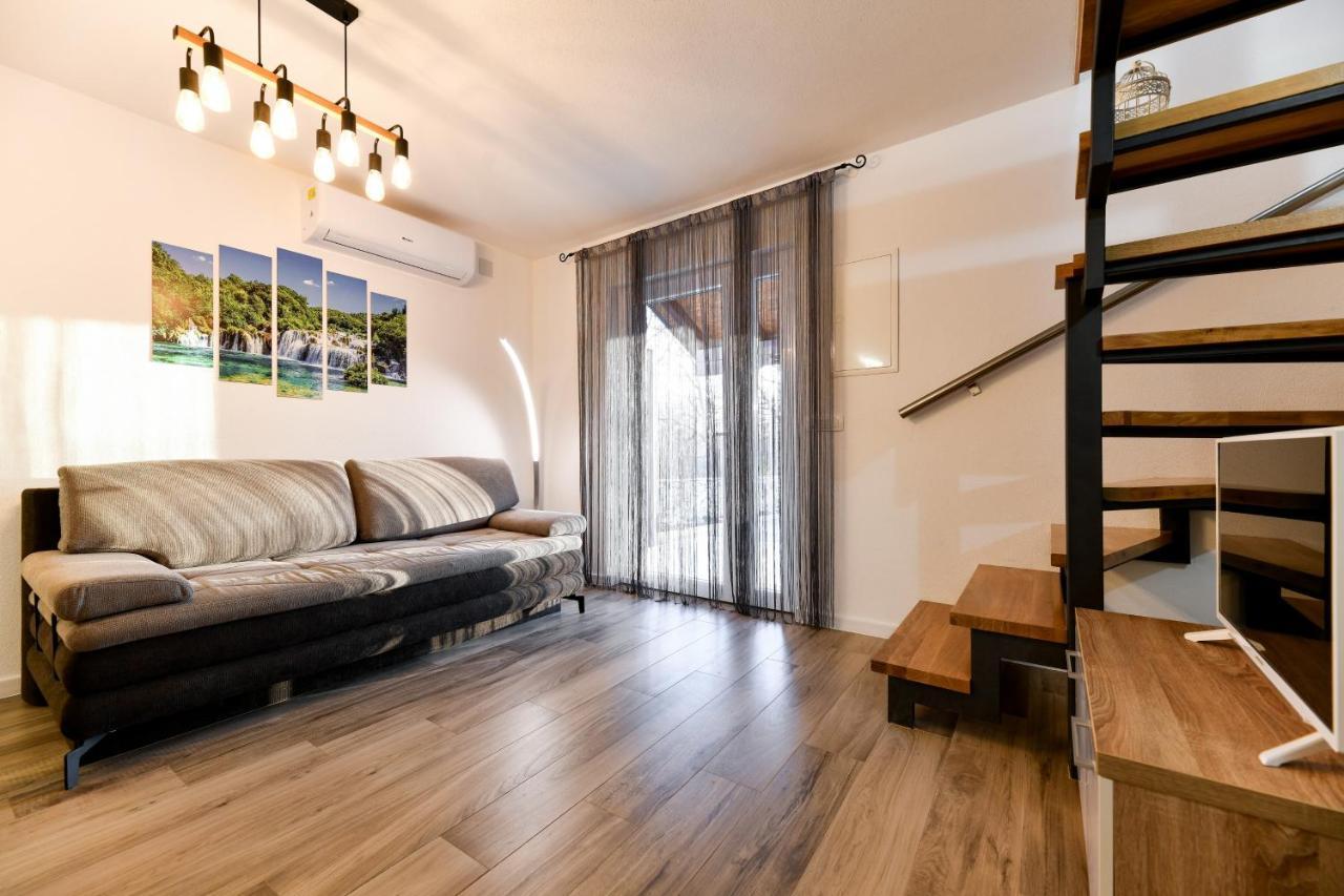 Zen Promona Villa Puljane Kültér fotó